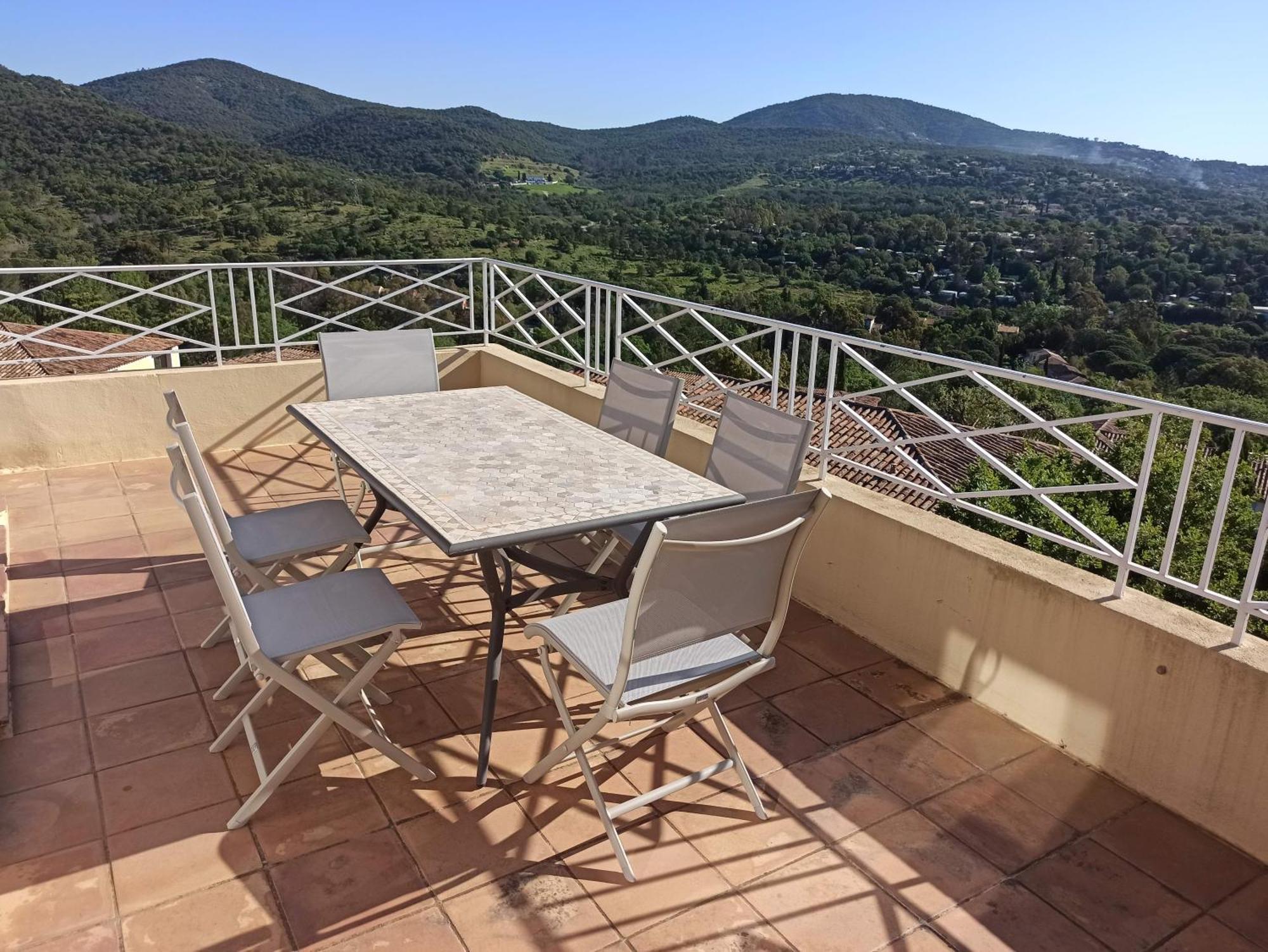 شقة Les Restanques, Bastides Vue Golfe Saint Tropez غريمو المظهر الخارجي الصورة