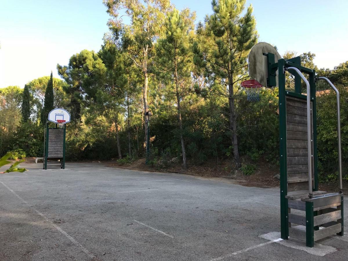 شقة Les Restanques, Bastides Vue Golfe Saint Tropez غريمو المظهر الخارجي الصورة